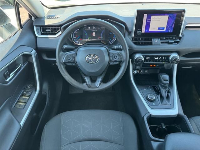 Used 2023 Toyota RAV4 XLE AWD/4WD image 12