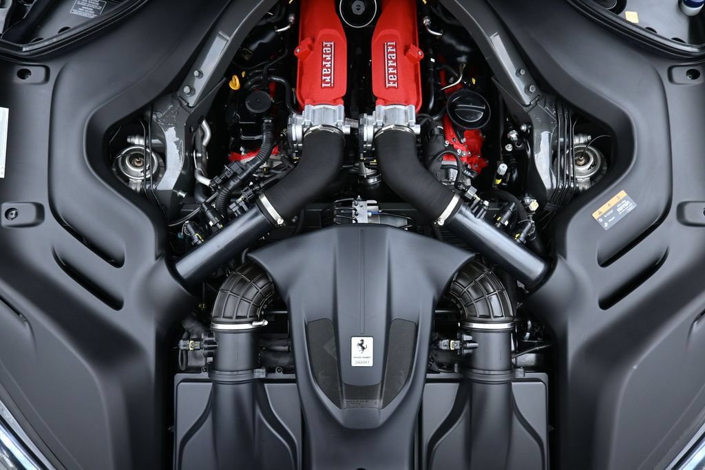 Used 2020 Ferrari Portofino RWD image 33