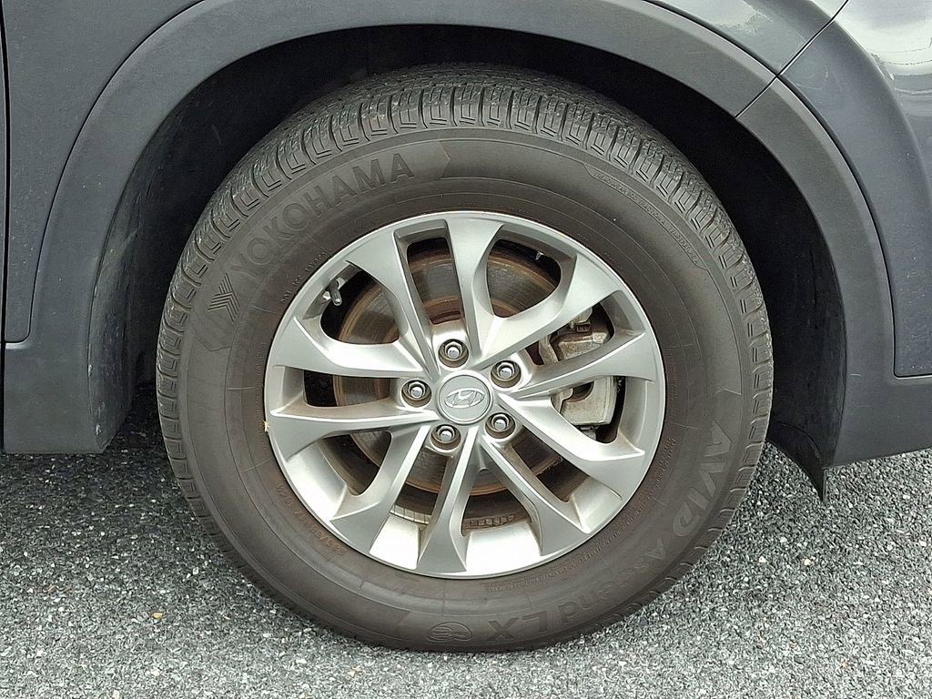 Used 2019 Hyundai Santa Fe SEL AWD/4WD image 12