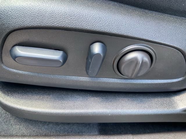Used 2024 Chevrolet Equinox LT w/ LPO, Floor Liner Package FWD image 16