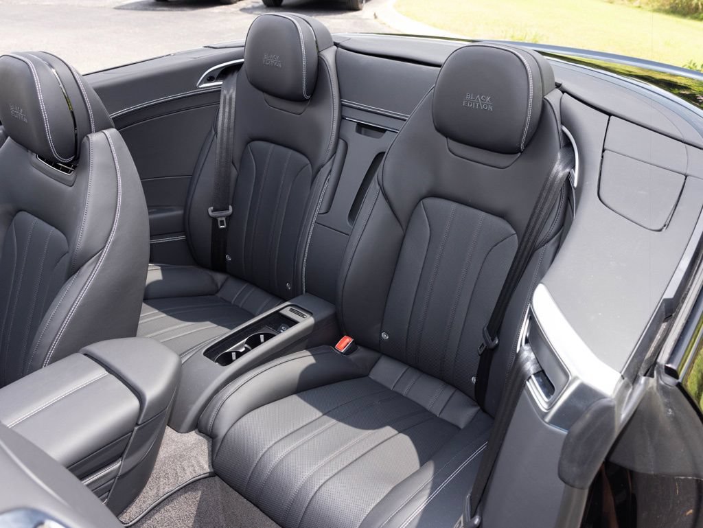 Used 2025 Bentley Continental GTC AWD/4WD image 43