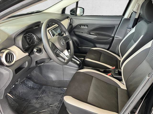 Used 2021 Nissan Versa SV FWD image 9