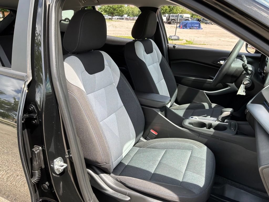 Used 2024 Chevrolet Trax LS w/ Driver Confidence Package FWD image 31