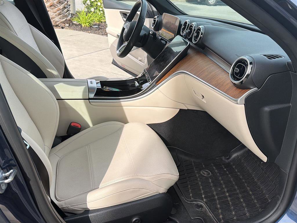 Used 2024 Mercedes-Benz C 300 Sedan image 13