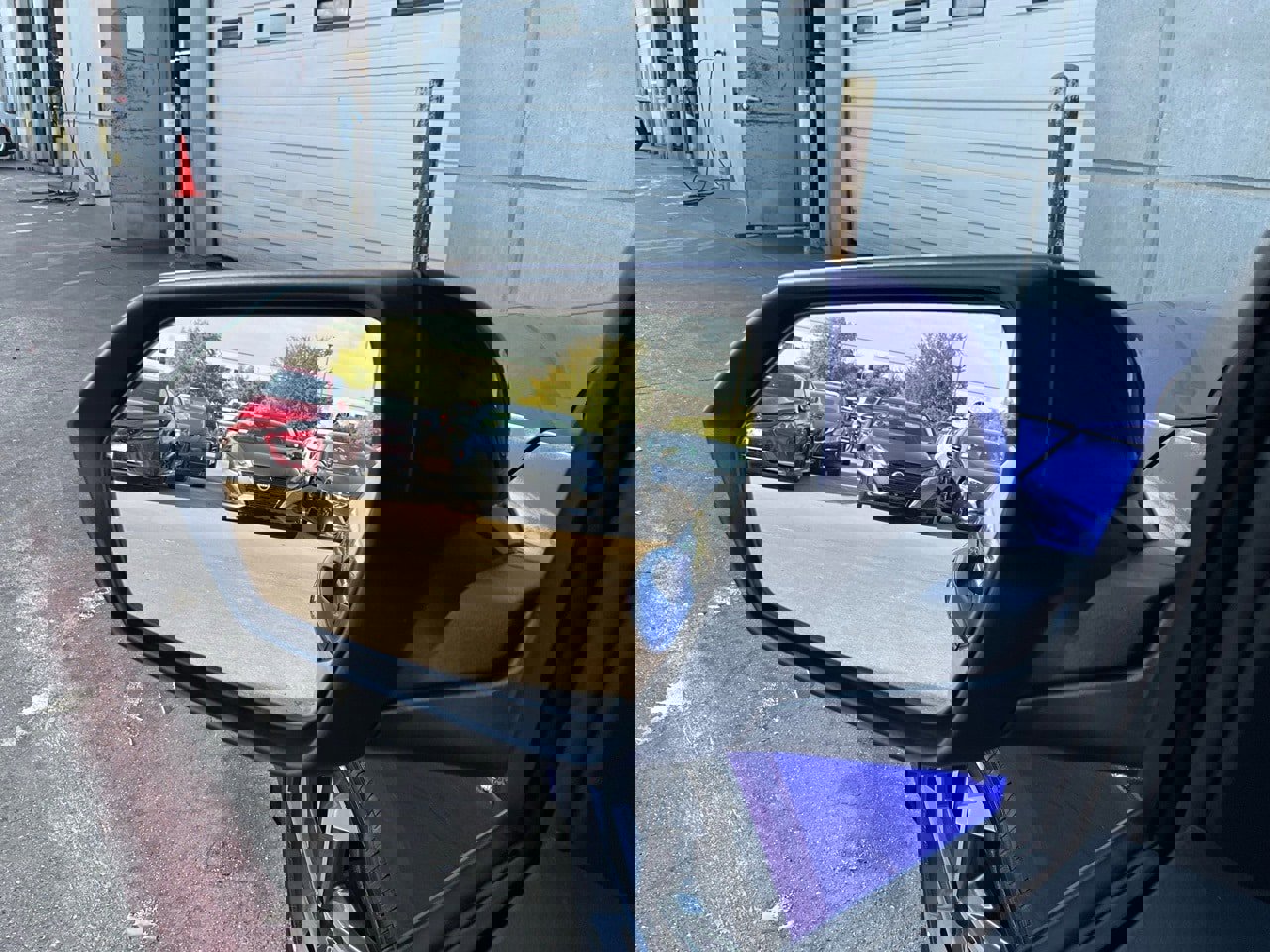 Used 2025 Hyundai Elantra Limited image 20