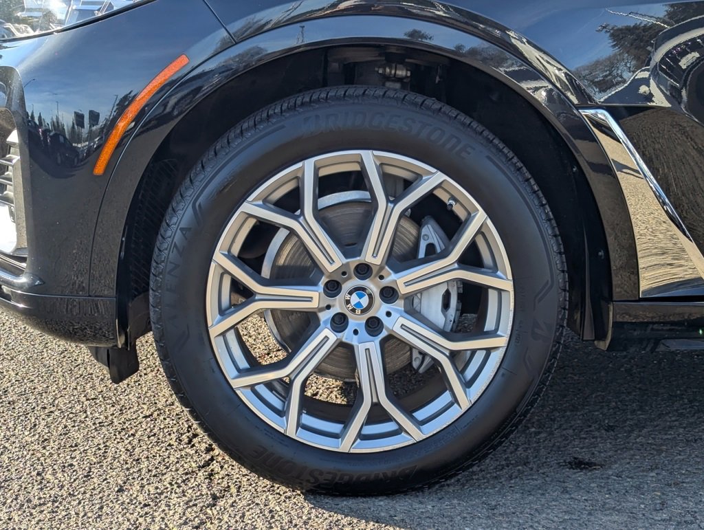 Used 2020 BMW X7 xDrive40i w/ Cold Weather Package image 43