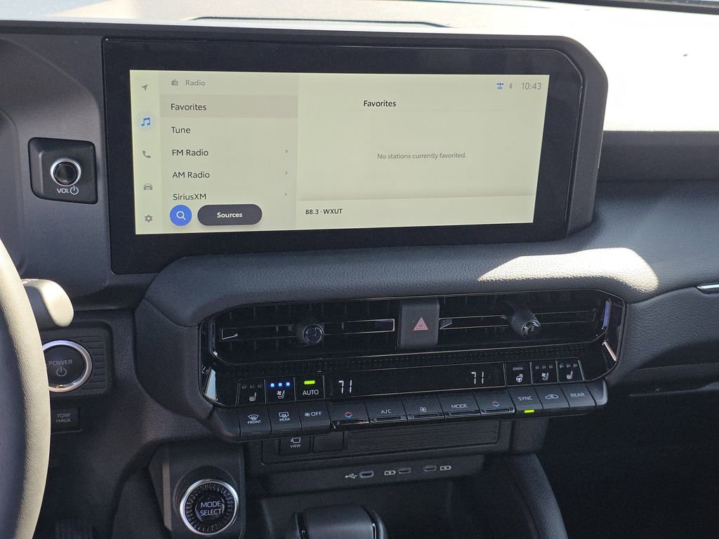 Used 2025 Toyota Land Cruiser image 31