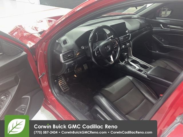 Used 2018 Honda Accord Sport image 11
