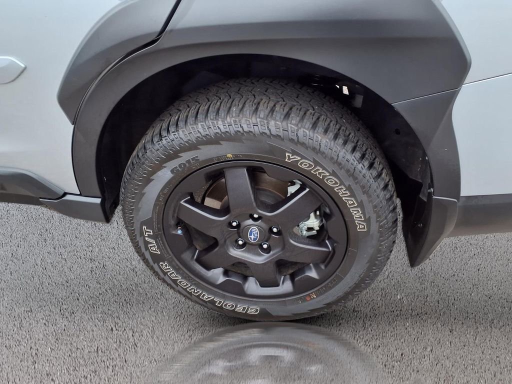 Used 2025 Subaru Outback Wilderness AWD/4WD image 35
