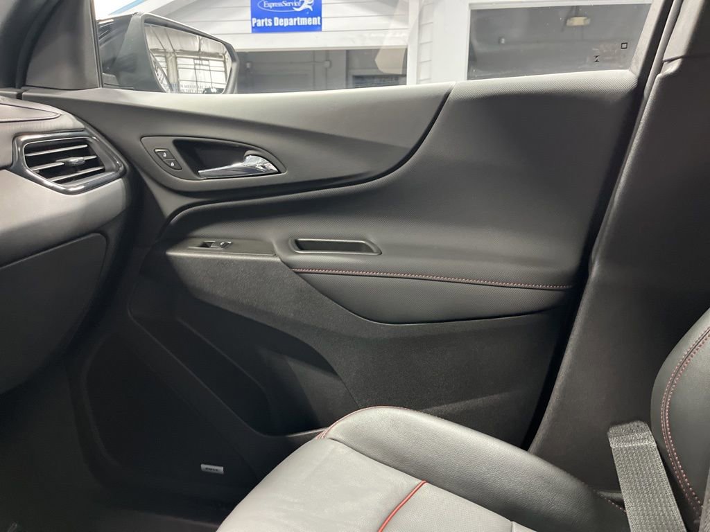 Used 2024 Chevrolet Equinox RS w/ RS Leather Package image 19