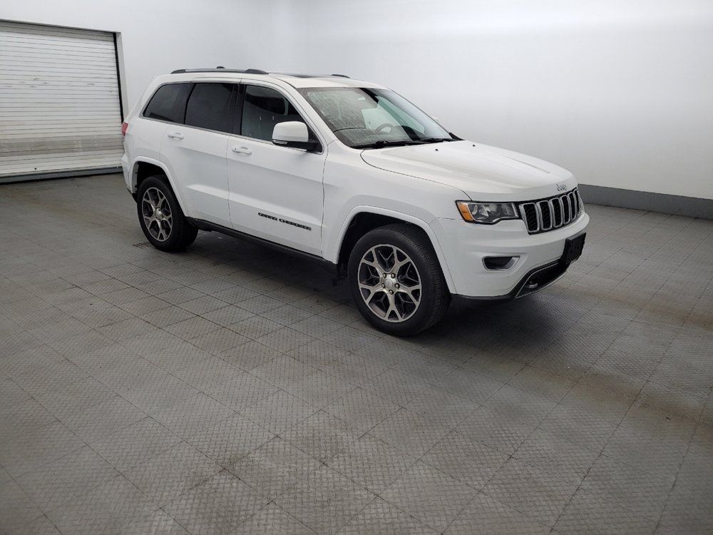 Used 2018 Jeep Grand Cherokee Limited AWD/4WD image 11