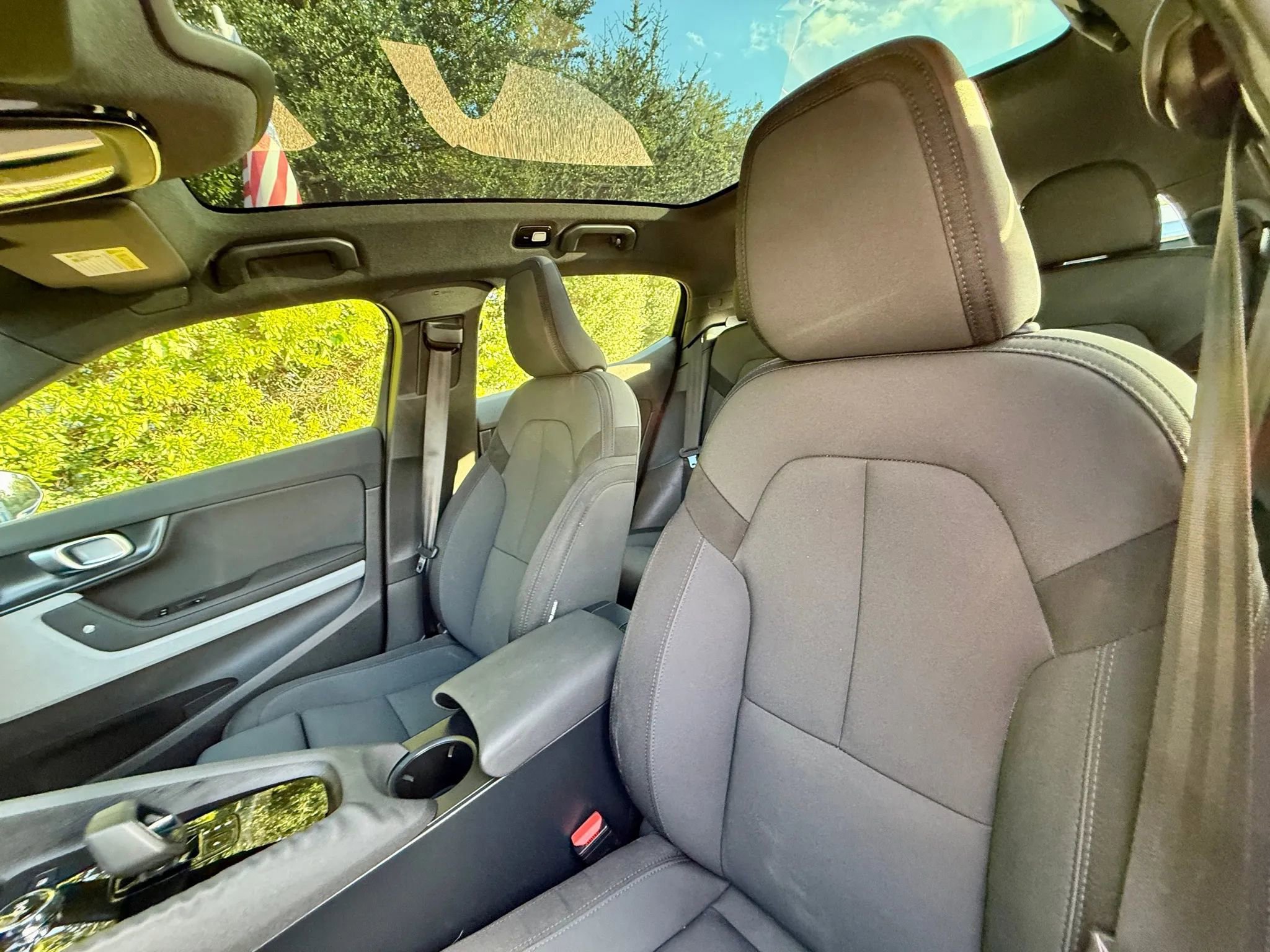 Used 2021 Polestar Polestar 2 Launch Edition Hatchback 4D image 25