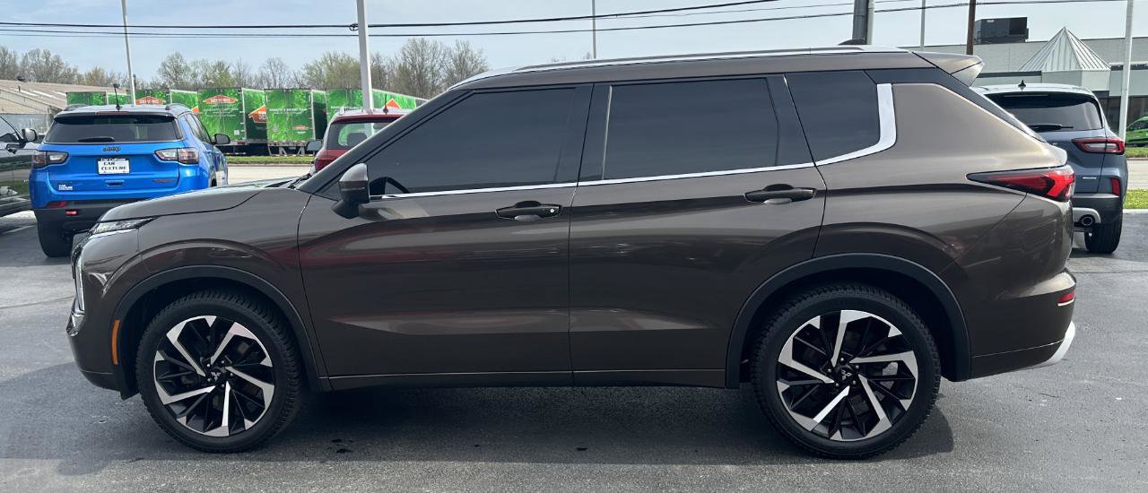 Used 2022 Mitsubishi Outlander SEL AWD/4WD image 12