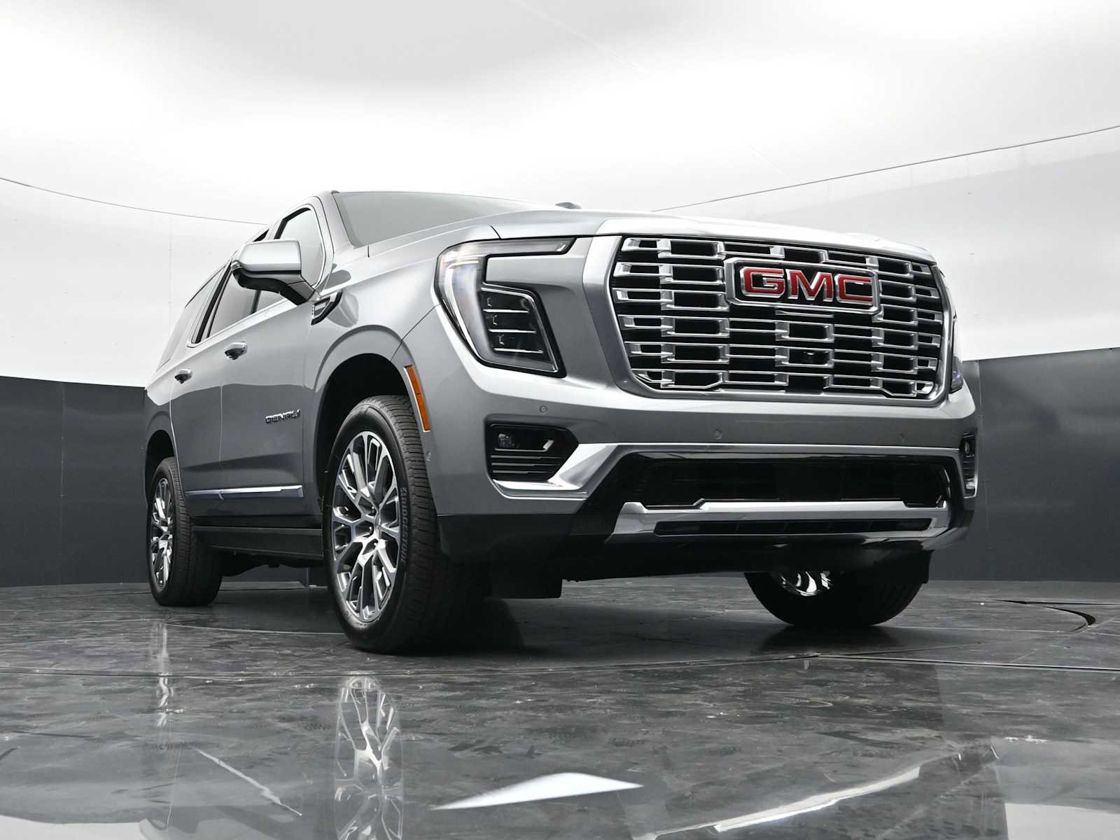Used 2025 GMC Yukon Denali w/ Denali Reserve Package AWD/4WD image 27