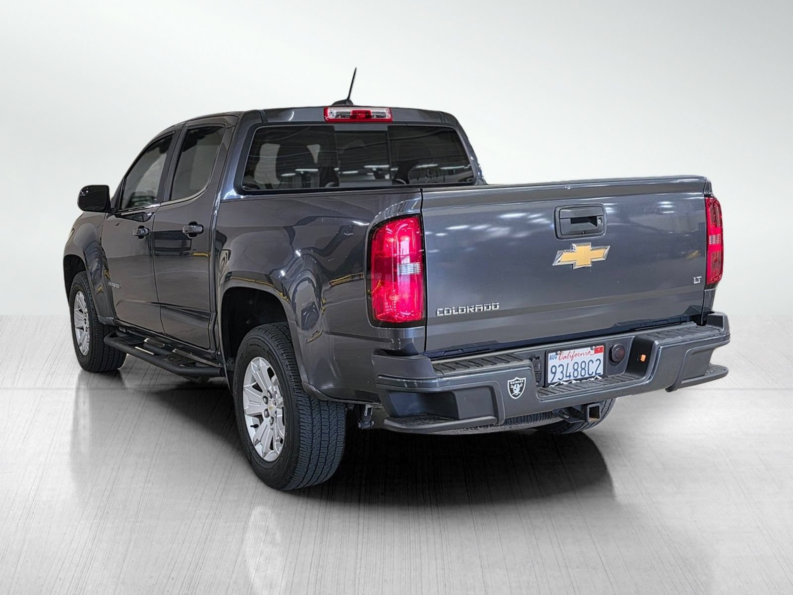 Used 2016 Chevrolet Colorado LT w/ LT Convenience Package RWD image 5
