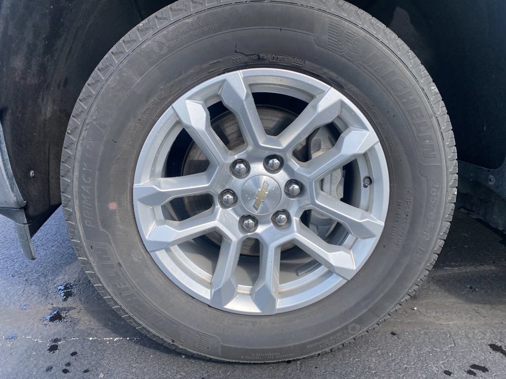Used 2023 Chevrolet Silverado 1500 LT AWD/4WD image 13