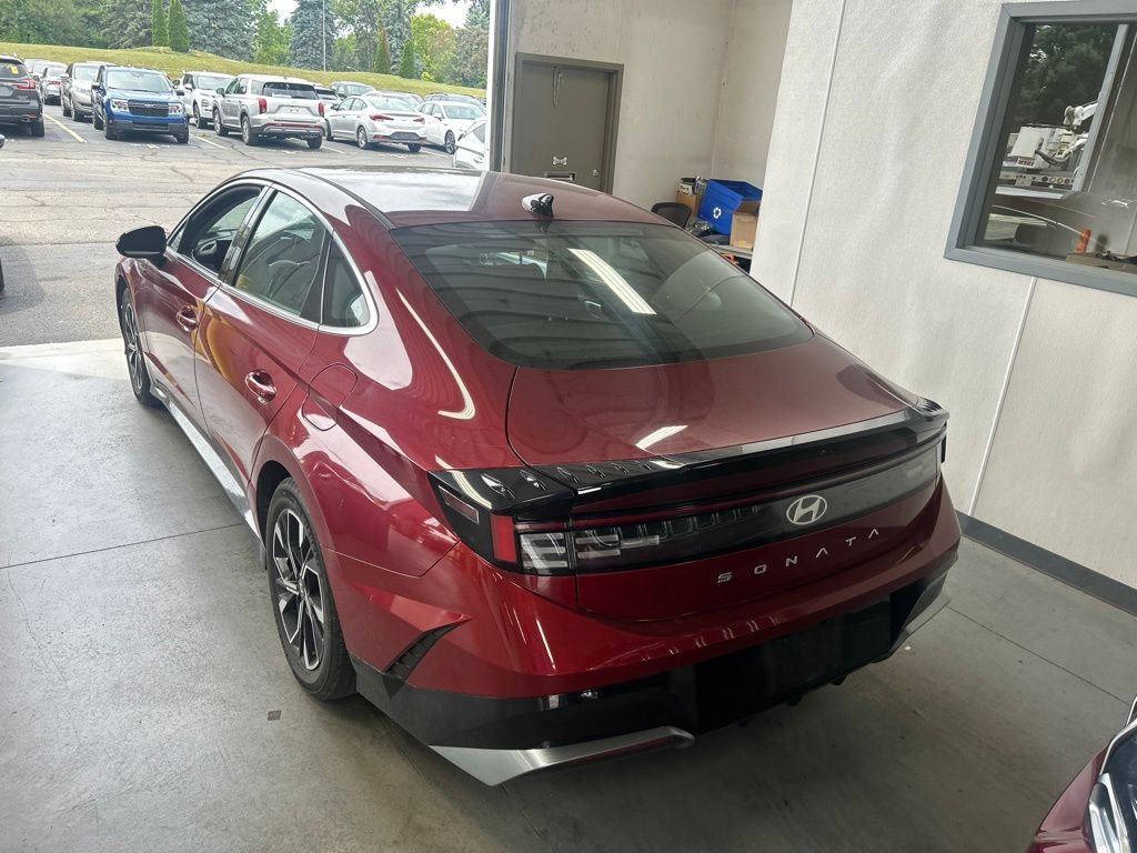 Used 2024 Hyundai Sonata SEL FWD image 6
