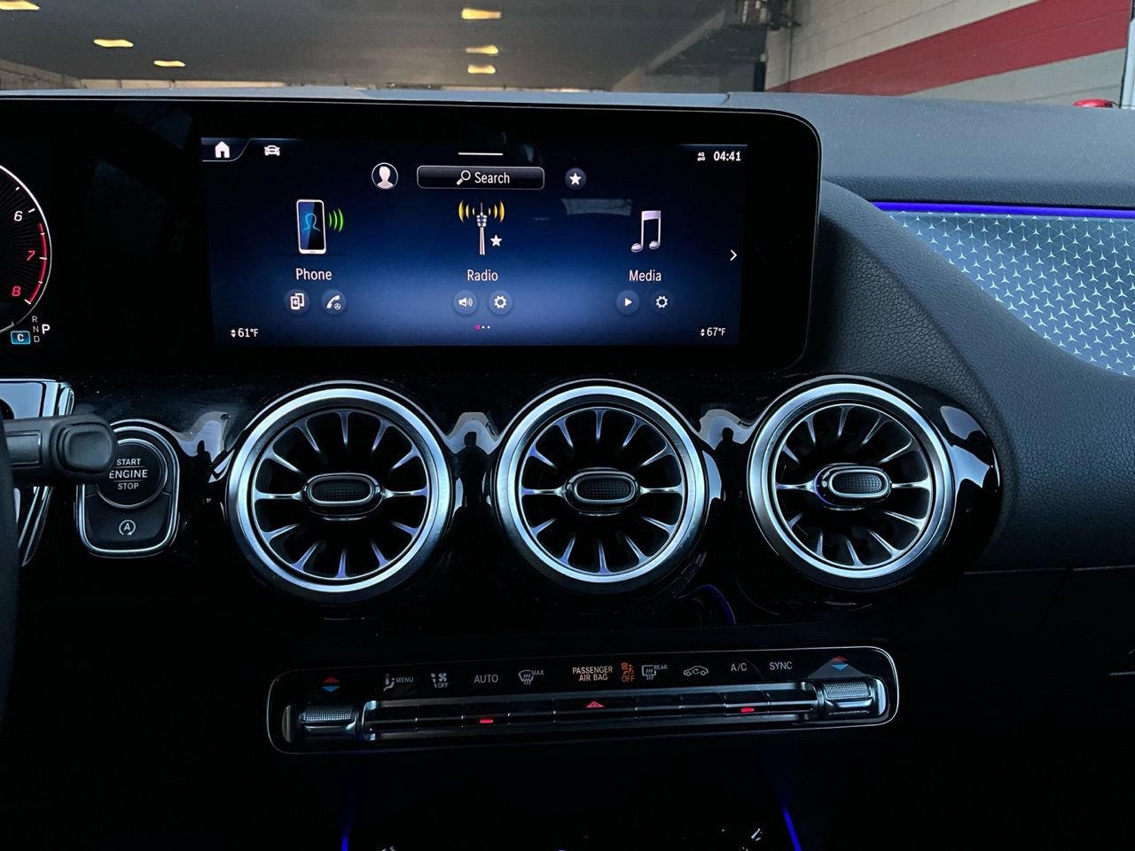 Used 2025 Mercedes-Benz GLA 250 4MATIC image 28