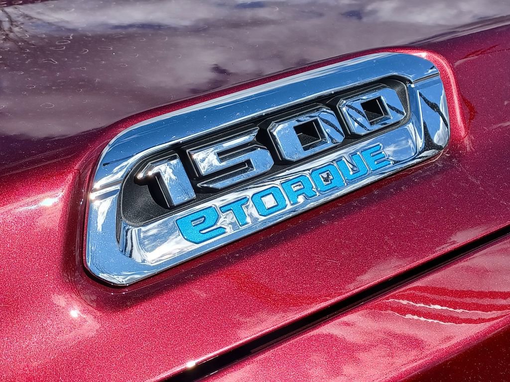 Used 2025 RAM 1500 Big Horn AWD/4WD image 6