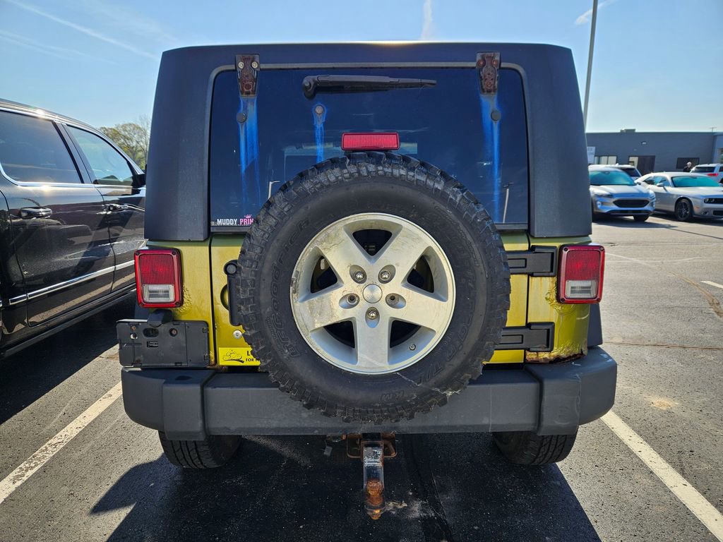 Used 2008 Jeep Wrangler Unlimited Rubicon w/ Dual Top Group AWD/4WD image 7