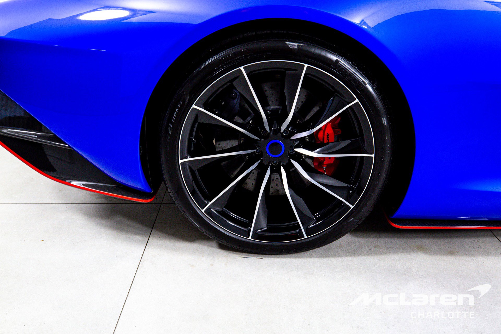 Used 2020 McLaren Speedtail RWD image 30