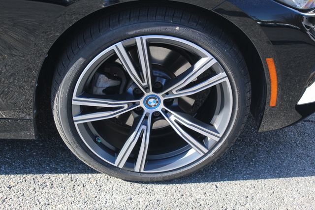 Certified 2023 BMW 330e xDrive w/ Convenience Package image 11