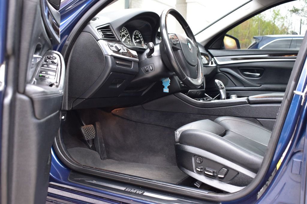Used 2013 BMW 535i xDrive Sedan AWD/4WD image 16