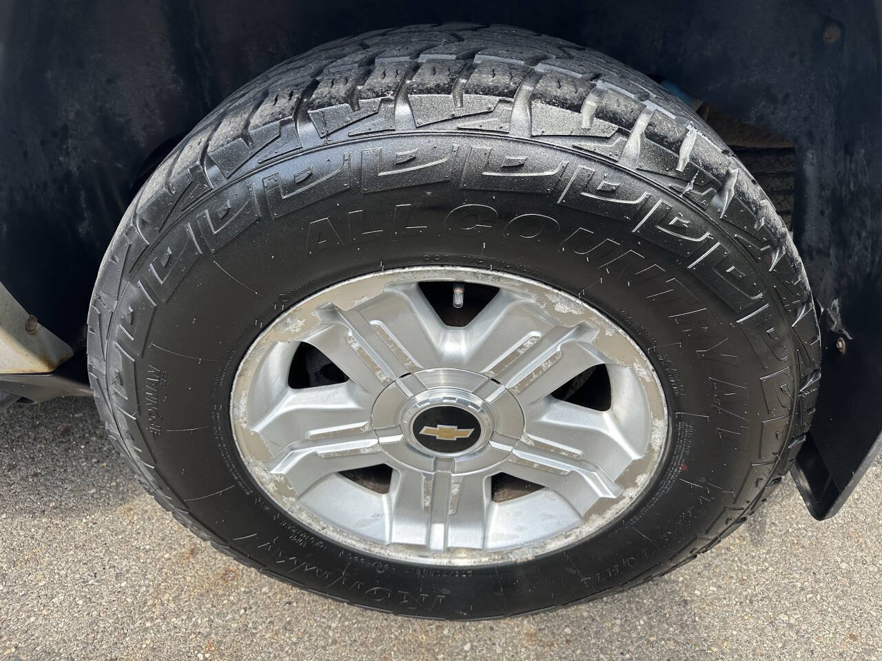 Used 2012 Chevrolet Avalanche LT AWD/4WD image 26