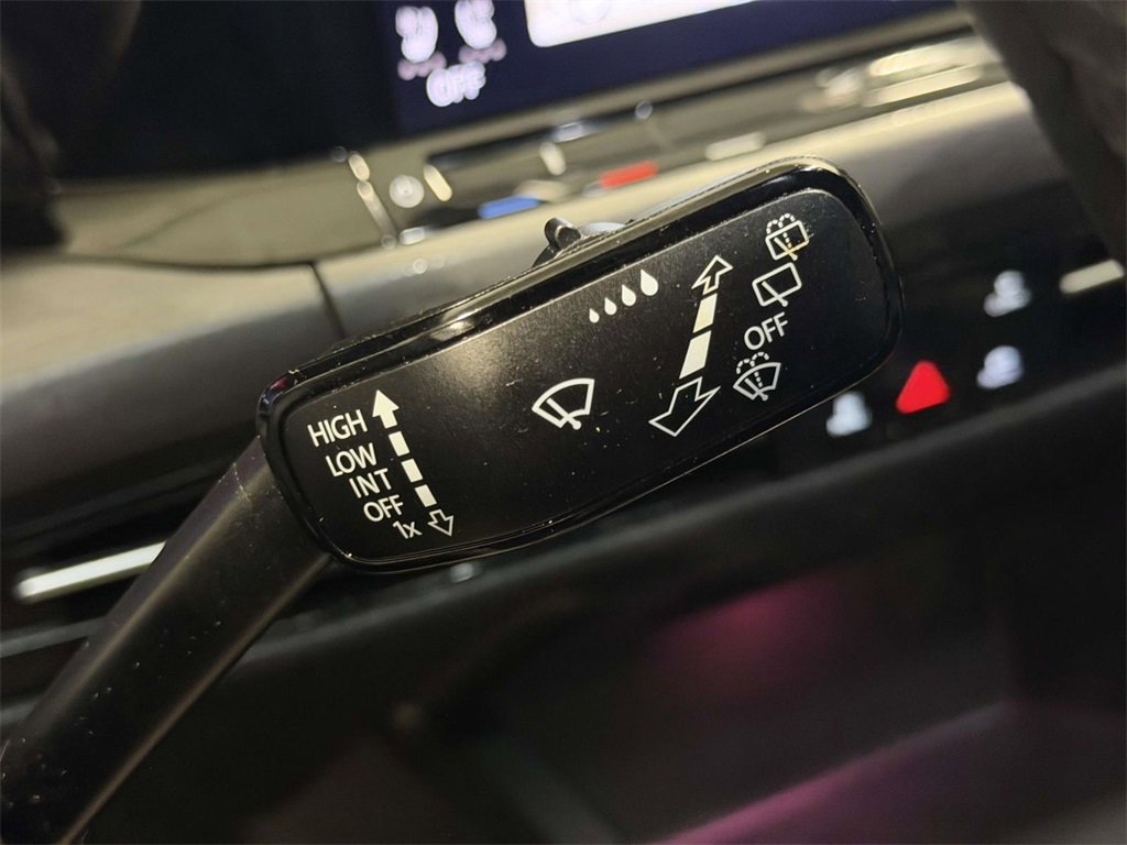 Used 2022 Volkswagen GTI SE image 21