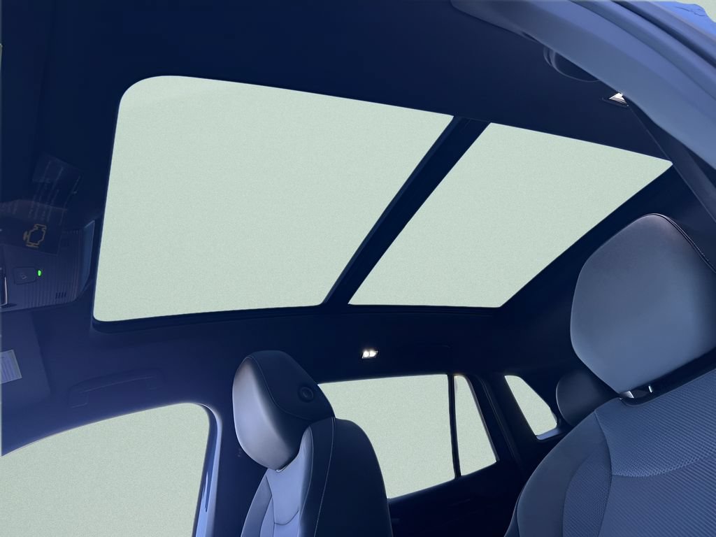 New 2026 Volkswagen Tiguan SE R-Line FWD image 22
