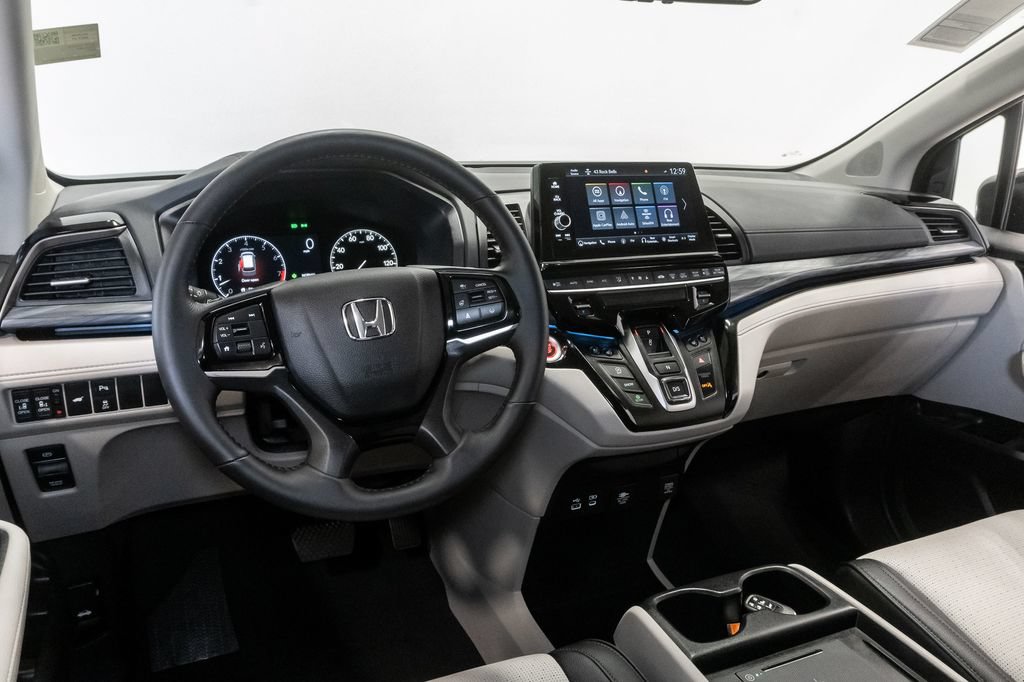 Used 2026 Honda Odyssey Elite image 7