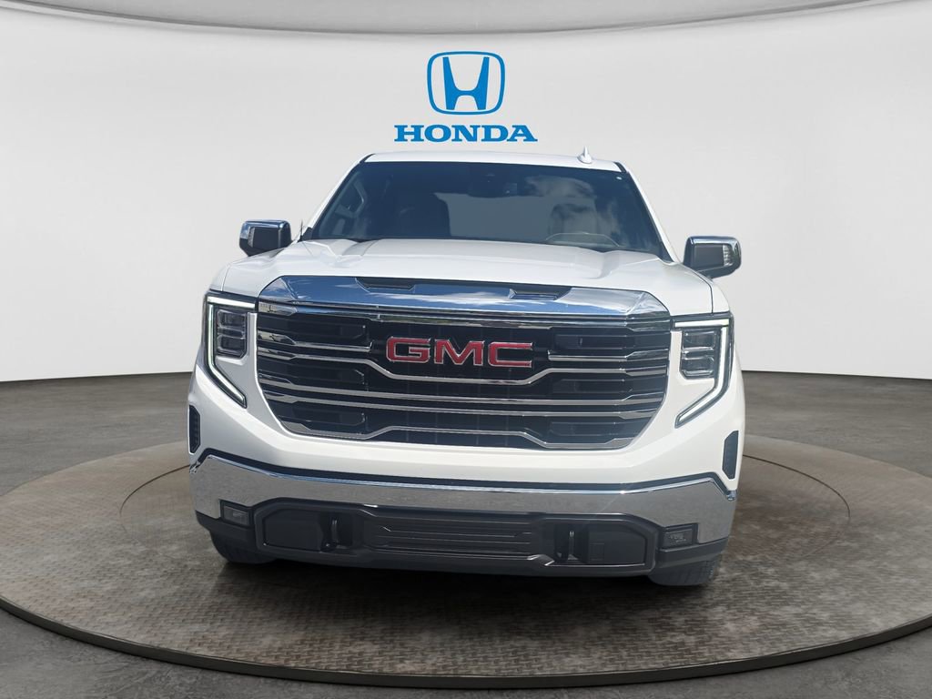 Used 2025 GMC Sierra 1500 SLT RWD image 8