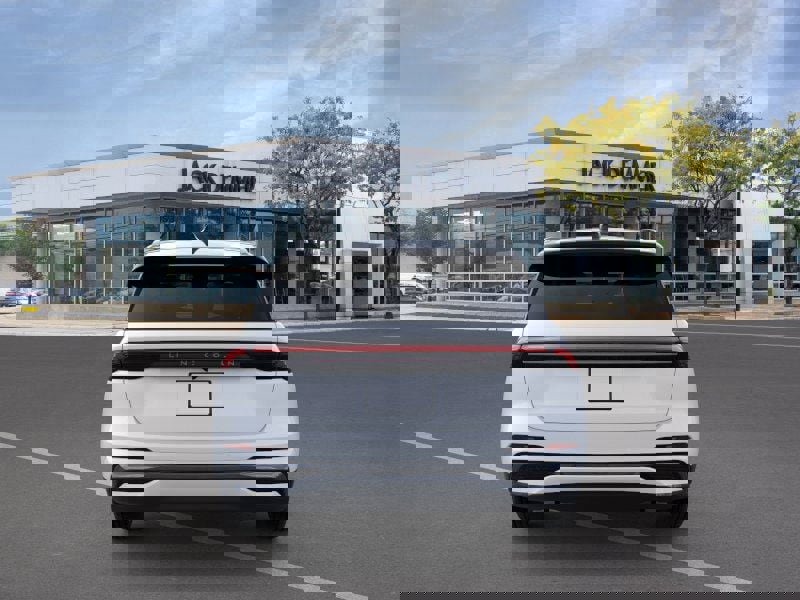 New 2026 Lincoln Nautilus Reserve w/ Jet Appearance Package image 5