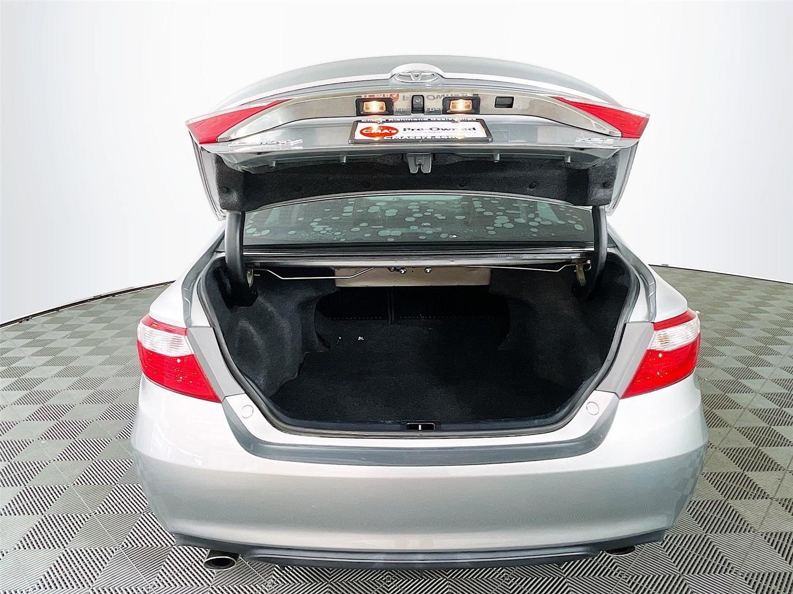 Used 2015 Toyota Camry XSE w/ Advanced Technology Package FWD image 27