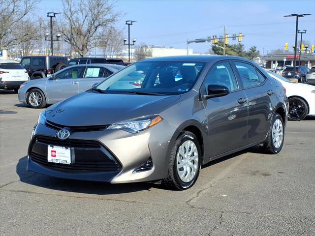 Certified 2017 Toyota Corolla LE image 1
