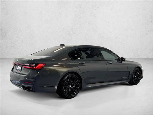 Used 2021 BMW 740i w/ M Sport Package RWD image 5