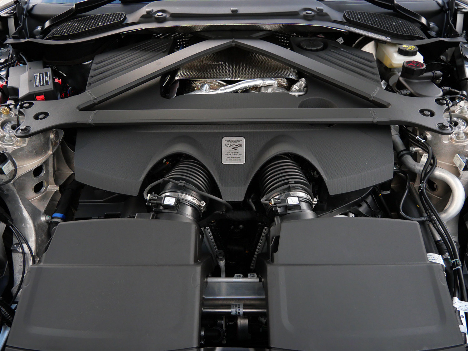 New 2026 Aston Martin V8 Vantage S RWD image 25