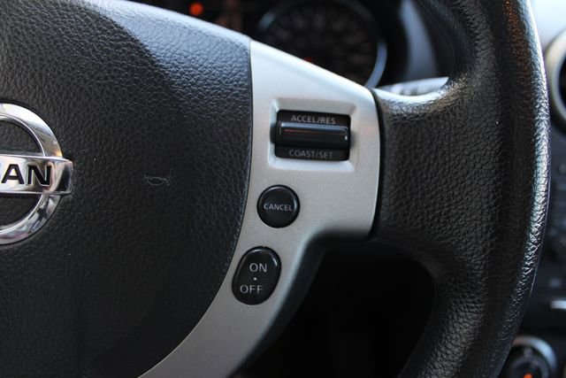 Used 2011 Nissan Rogue SV w/ Premium Pkg AWD/4WD image 8