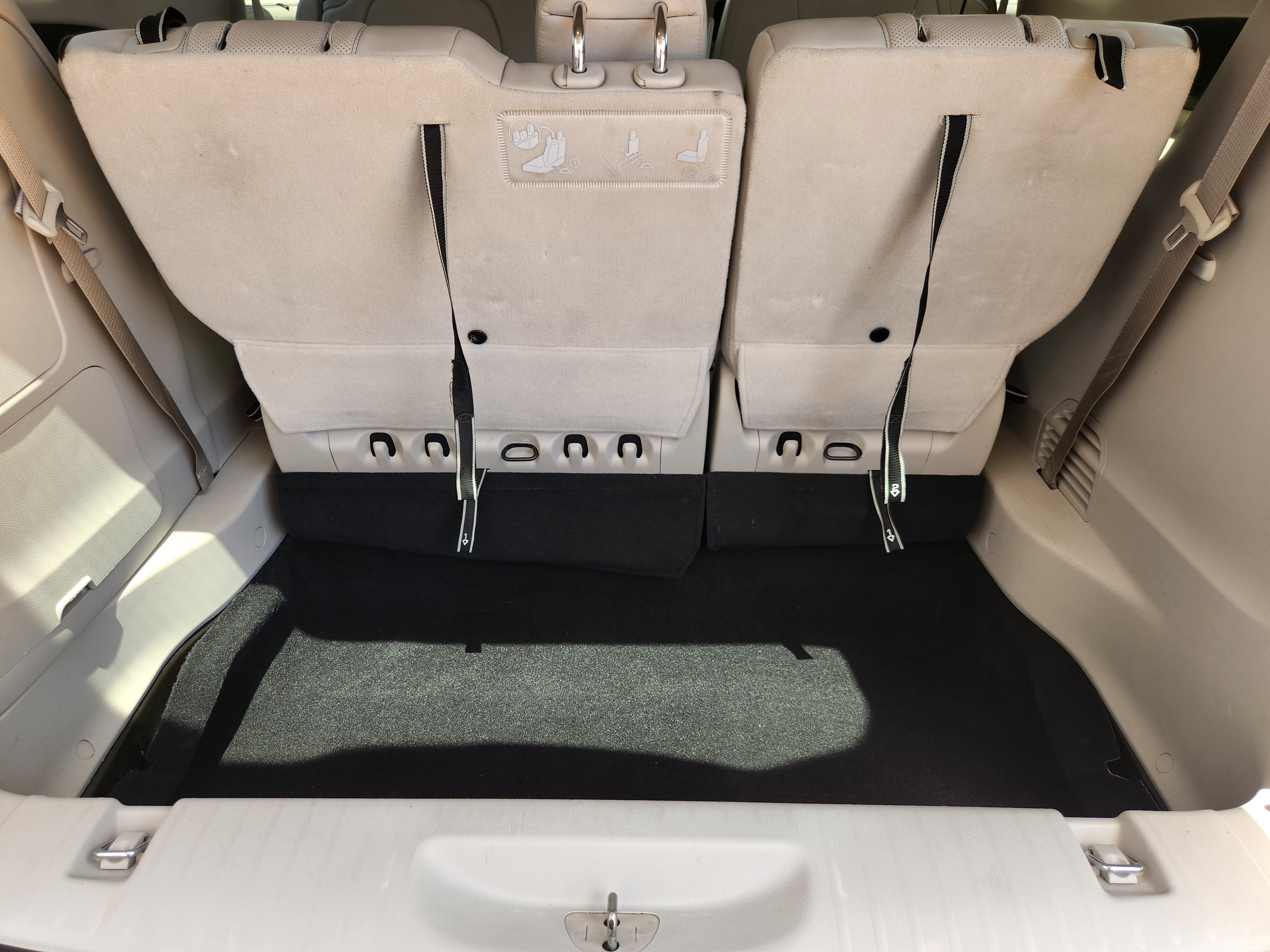 Used 2020 Chrysler Pacifica Limited w/ Advanced Safetytec Group FWD image 24