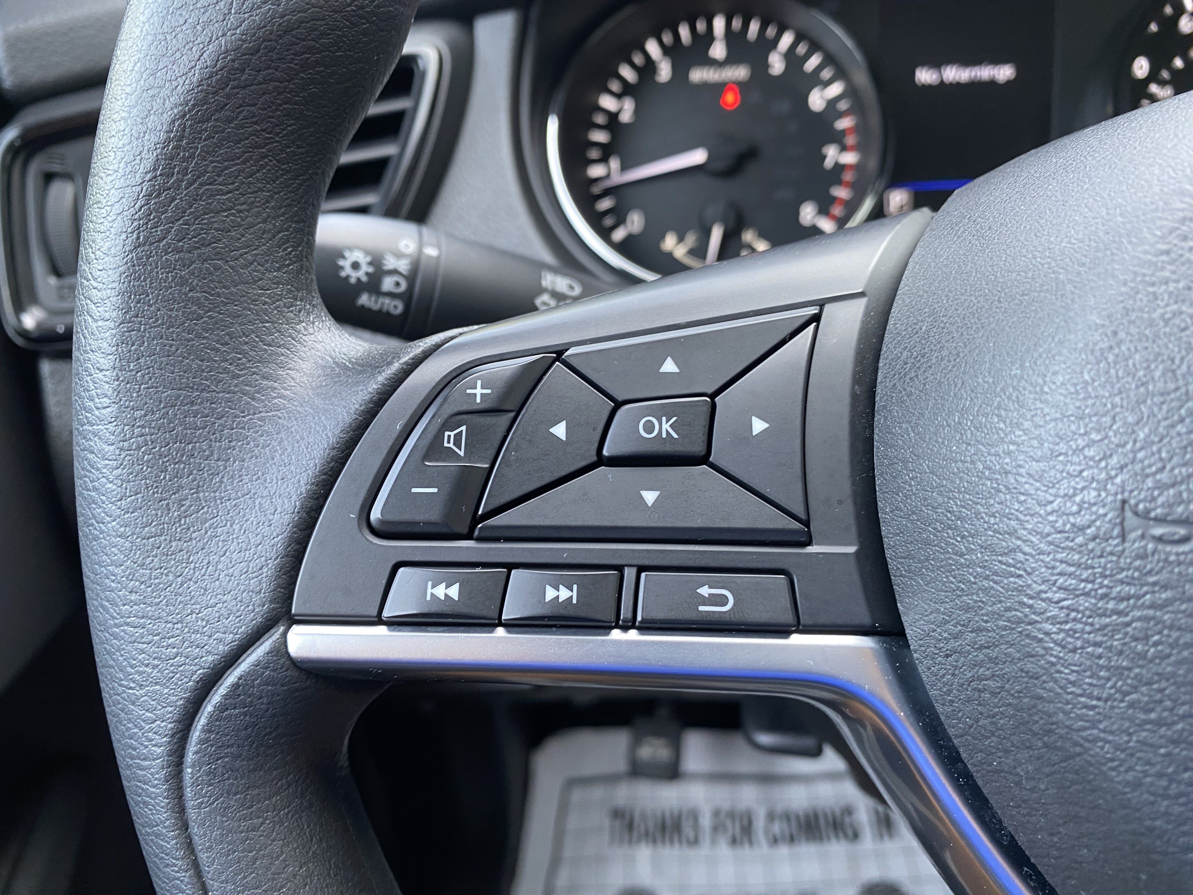 Used 2020 Nissan Rogue S AWD/4WD image 20