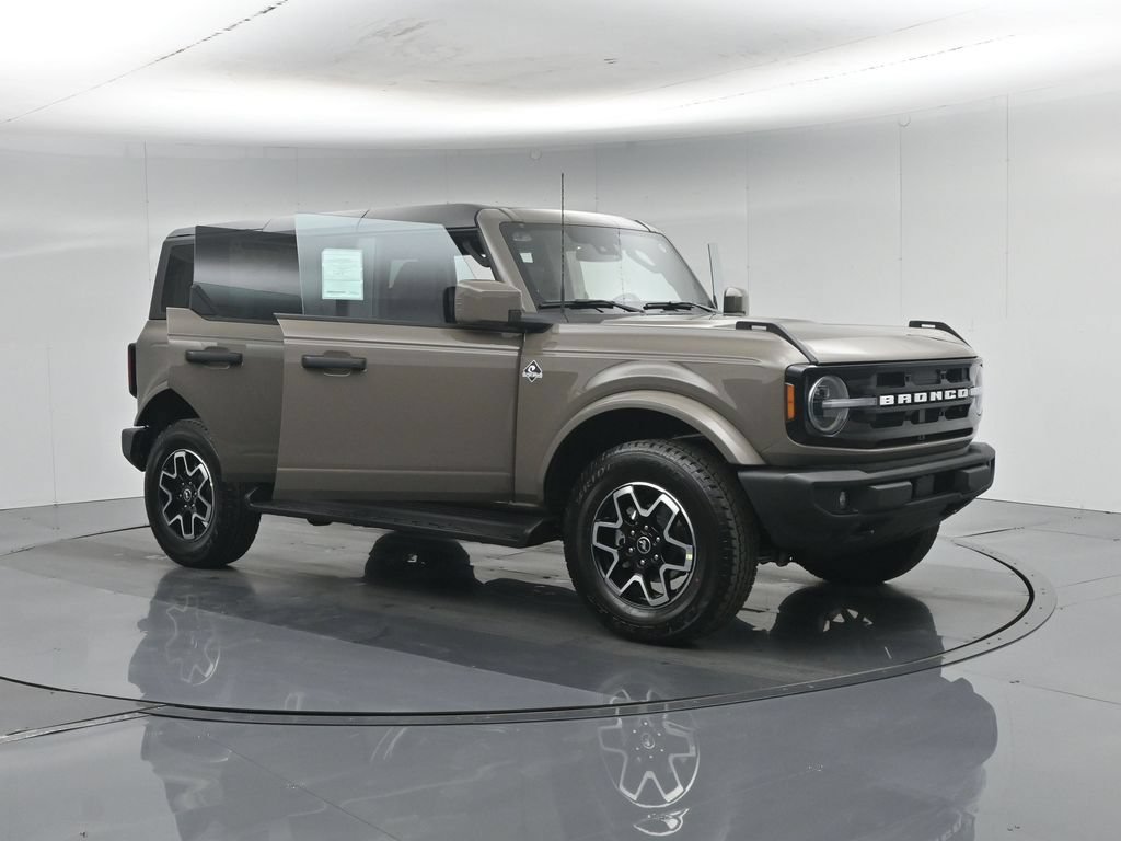 New 2026 Ford Bronco Outer Banks AWD/4WD image 32