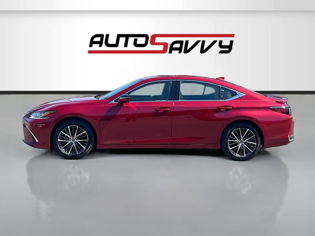 Used 2025 Lexus ES 300h w/ Premium Package FWD image 4