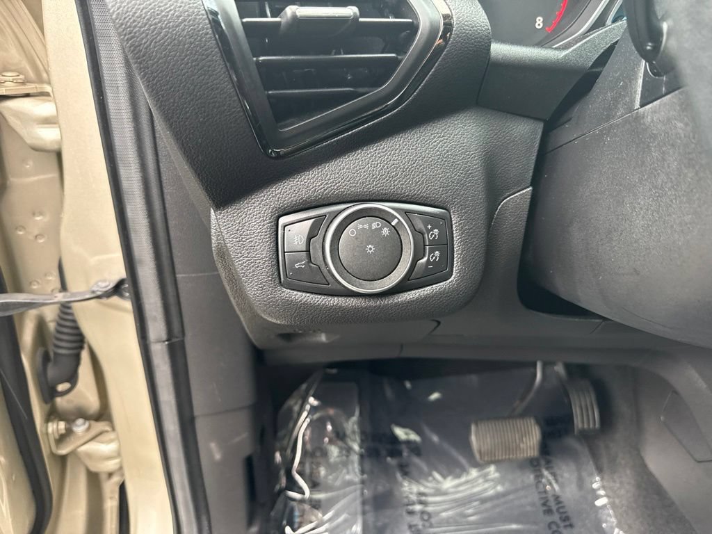 Used 2017 Ford Escape Titanium AWD/4WD image 19
