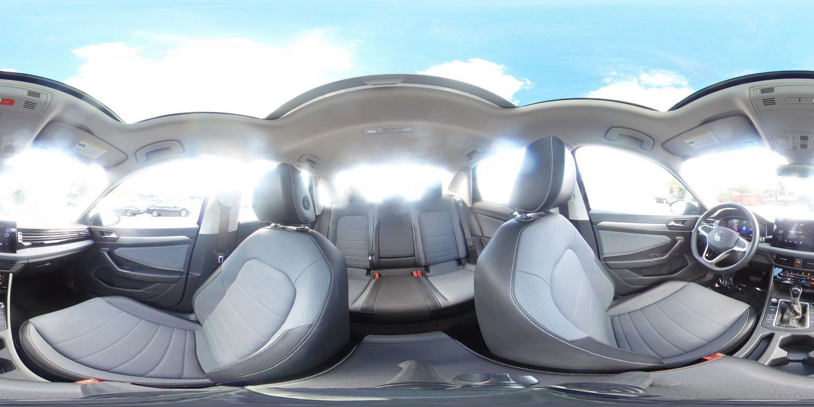 Used 2025 Volkswagen Jetta SE image 41