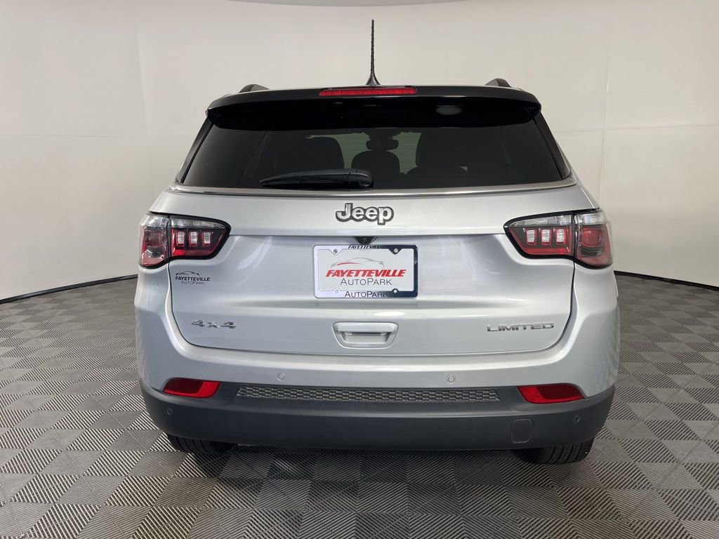 Used 2025 Jeep Compass Limited AWD/4WD image 10