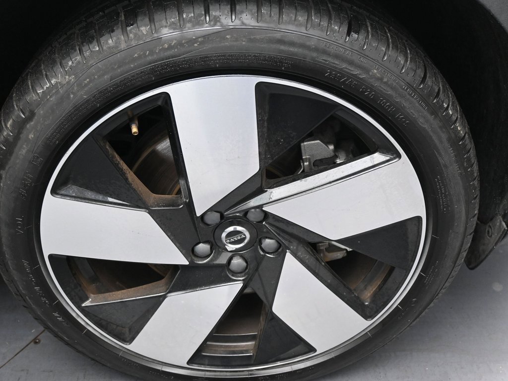 Used 2023 Volvo XC40 Recharge Ultimate w/ Protection Package Premier image 38