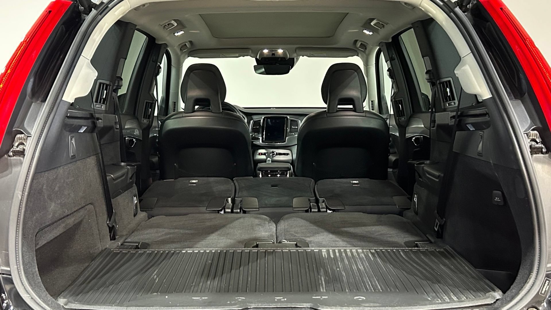 Used 2018 Volvo XC90 T5 Momentum w/ Convenience Package AWD/4WD image 41