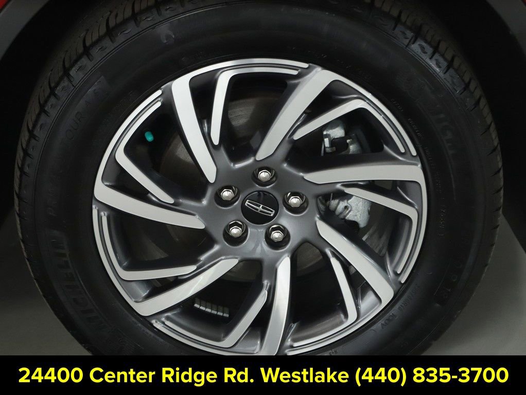 Certified 2024 Lincoln Corsair AWD image 10