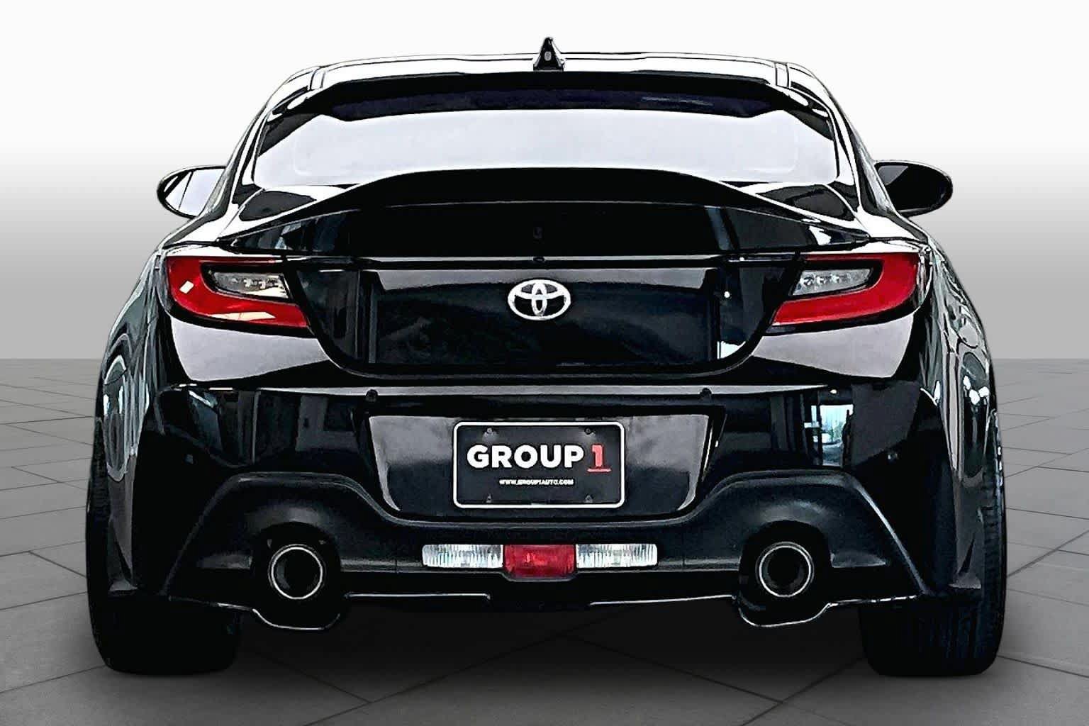 Used 2022 Toyota GR86 Premium w/ ALL Weather Mat Package (TMS) RWD image 5