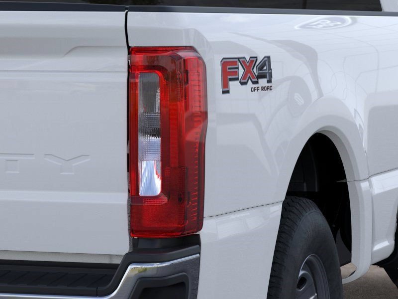 New 2026 Ford F250 XL w/ FX4 Off-Road Package AWD/4WD image 21